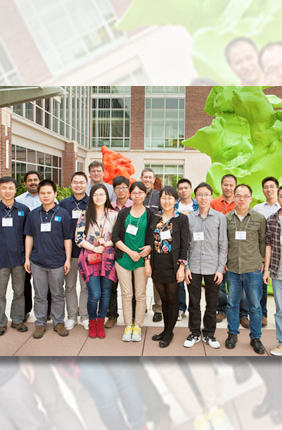 The IGB held the second in a series of learning and discussion workshops with BGI (formerly known as the Beijing Genomics Institute) with 12 members from BGI traveling from China to spend the week in Illinois.
