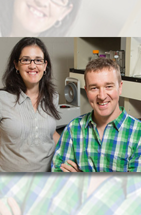 Chemical and biomolecular engineering professor Brendan Harley (r) with postdoc Sara Pedron found a way to adjust the malignancy of brain cancer cells in a newly developed polymer gel that mimics conditions in the brain.