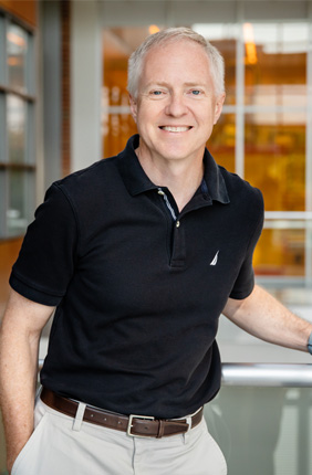 Professor of Electrical and Computer Engineering Brian Cunningham leads the Center for Genomic Diagnostics at the IGB. 