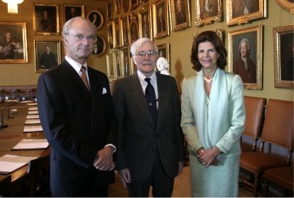 Carl Woese with King and Queen of Sweden