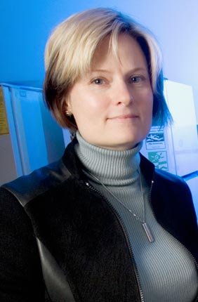 Joanna Shisler, Associate Professor of Microbiology, with Dr. Brian Ward from the University of Rochester, awarded grant to study the molluscum contagiosum virus (MCV) to identify ways to regulate its underlying proteins to formulate cures for infections and diseases such as cancer.