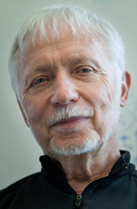 Elbert Branscomb, IGB affiliate faculty member, discusses unique theory about how life arose on Earth which may reveal clues how it might have arisen in the universe