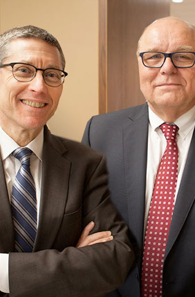 IGB Director Gene Robinson, left, with President of Carl Zeiss Microscopy LLC James Sharp