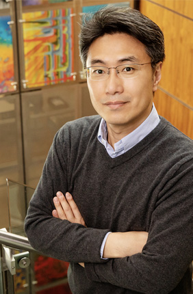 Professor Yong-Su Jin led a team that engineered a strain of yeast to produce the low-calorie natural sweetener tagatose from lactose.