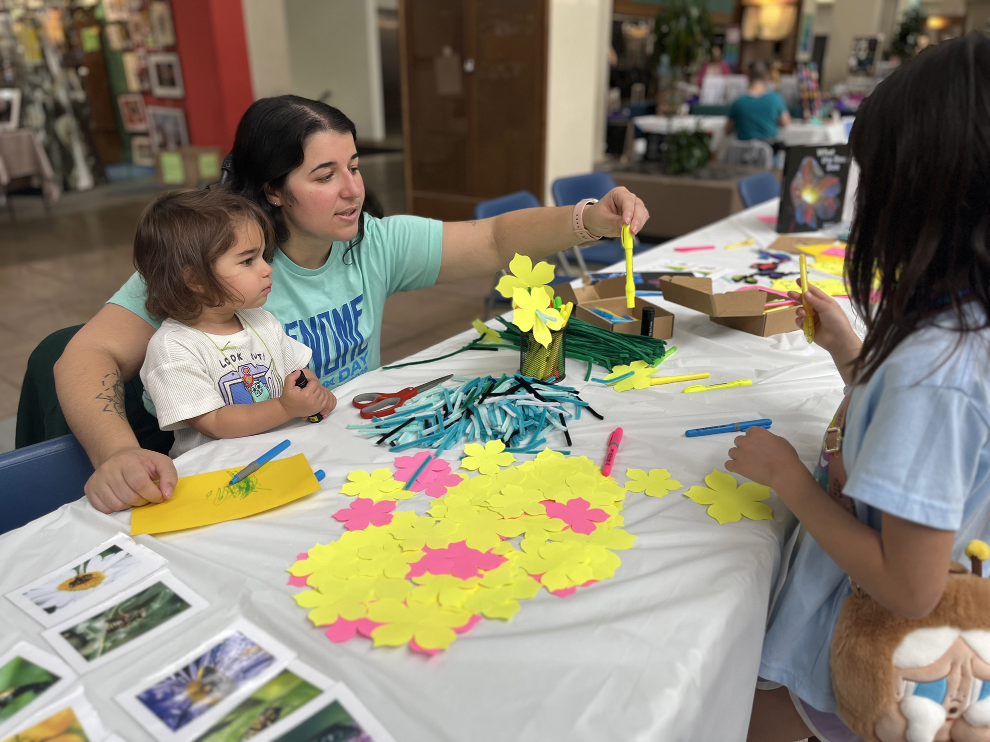 Genome Day 2025, Lincoln Square Mall