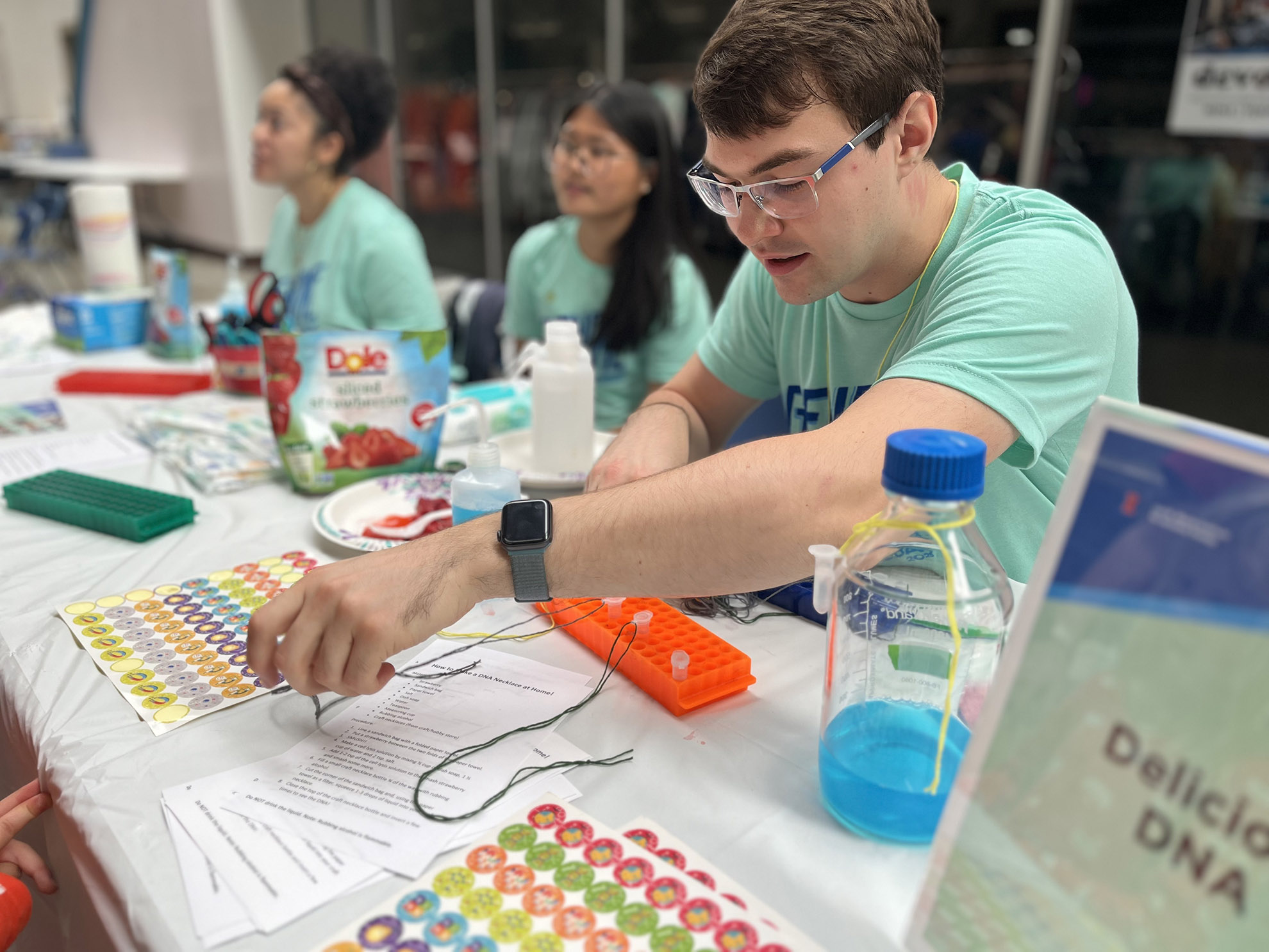 Genome Day 2025, Lincoln Square Mall