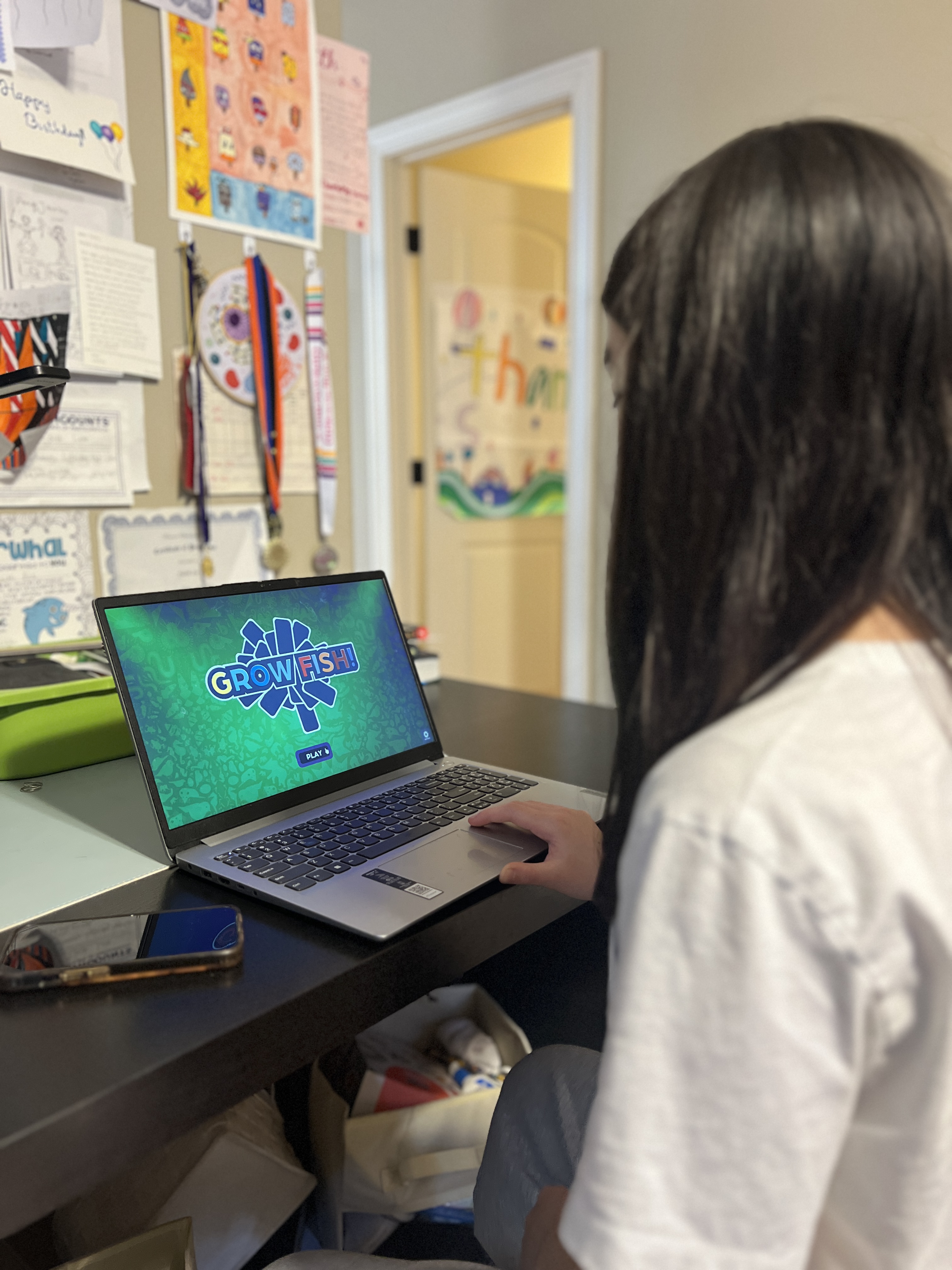Playing Grow Fish! online