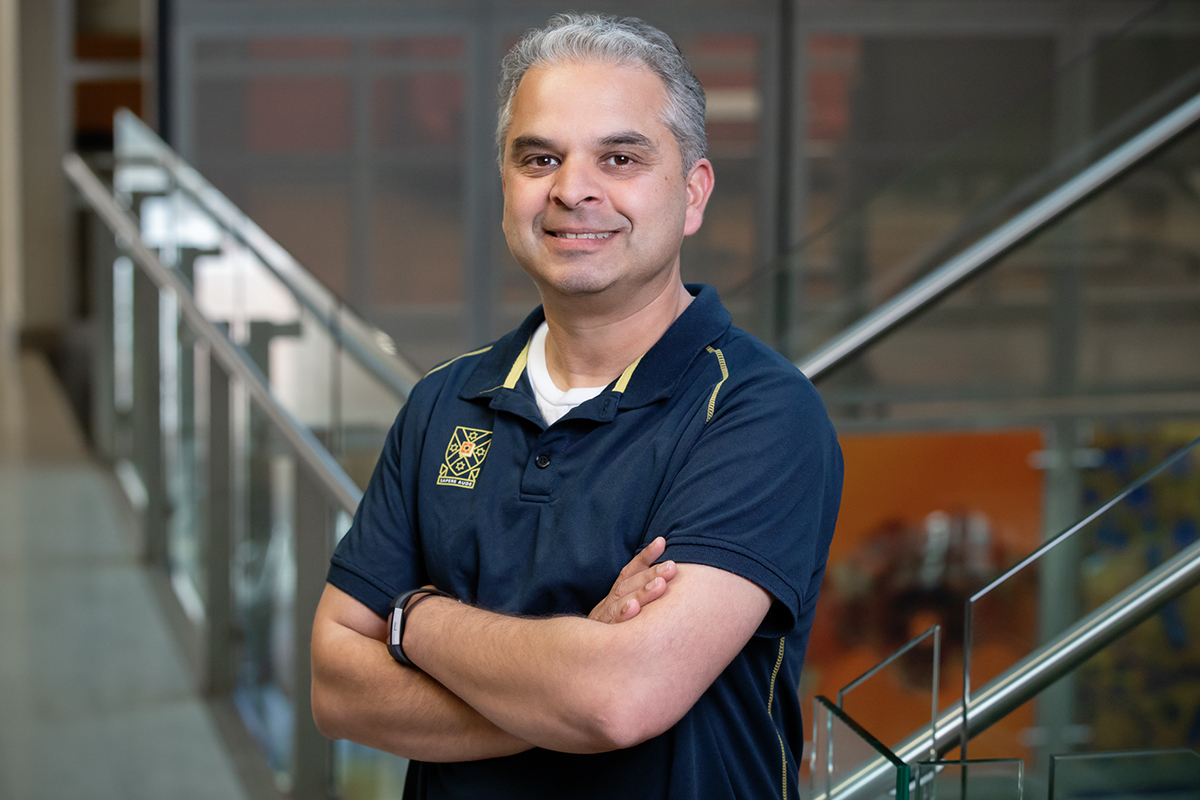 U. of I. anthropology professor Ripan Malhi and his colleagues use genomic techniques to understand ancient migration patterns in the Americas.
