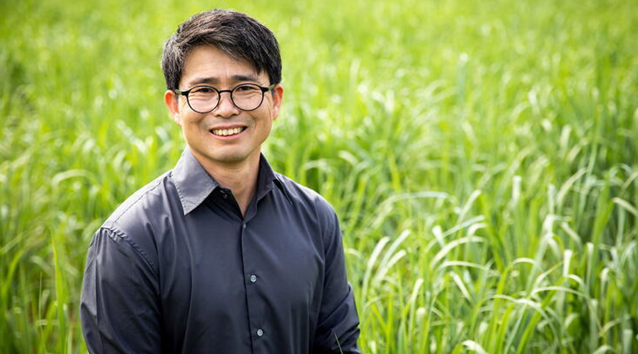 Research leader D.K. Lee 