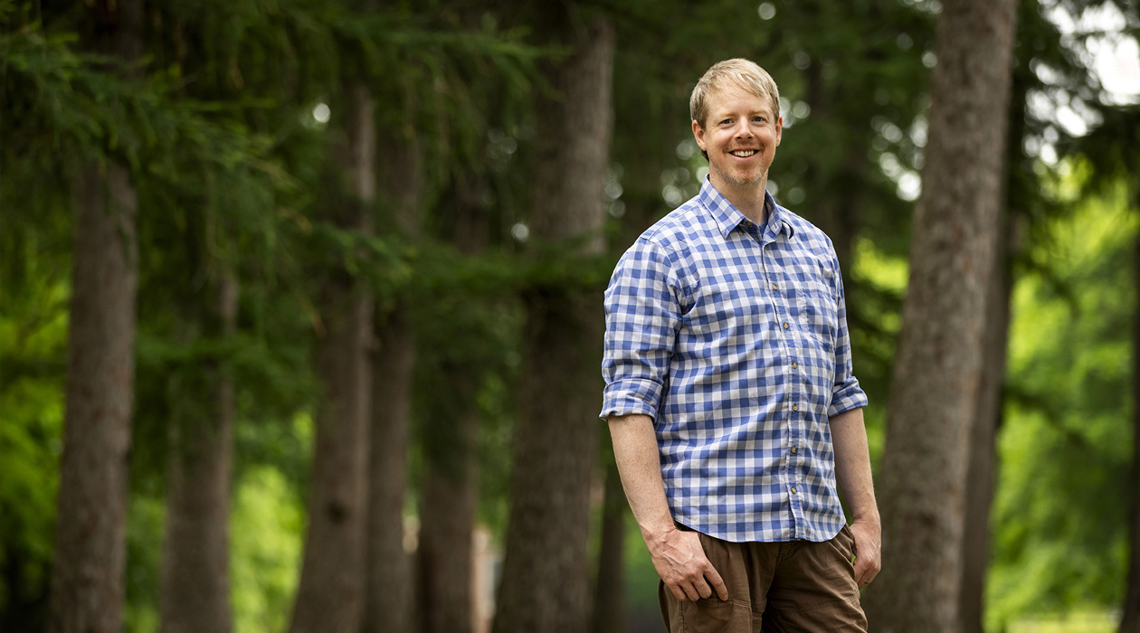 With his colleagues at Oregon State University and Utah State University, U. of I. plant biology professor James O’Dwyer developed a model that can predict changes in tree abundance over time. Photo by Michelle Hassel