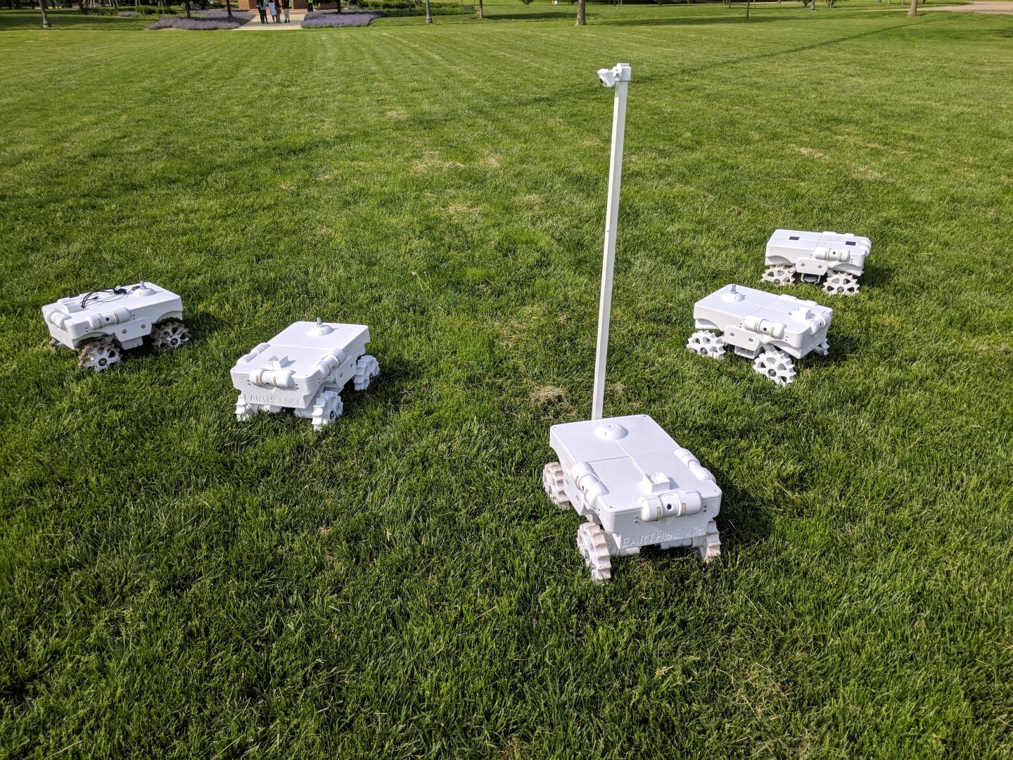 Developed by the University of Illinois, the TerraSentia robot that autonomously monitors crops earned the best systems paper award at Robotics: Science and Systems, the preeminent robotics conference held in Pittsburgh.